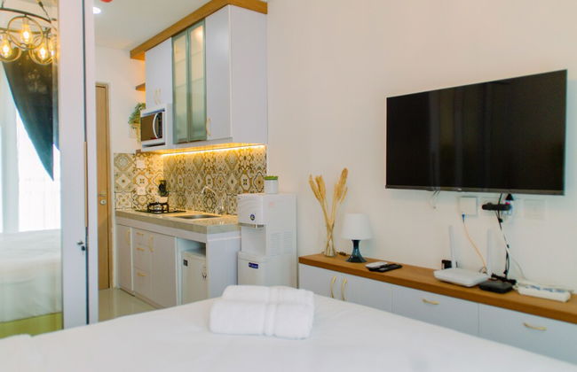 Cozy Stay Studio Apartment At B Residence Near Aeon Mall - Foto 4