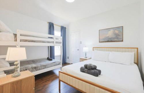 The Blue Holly - Bright & Spacious with a Pool - Foto 21