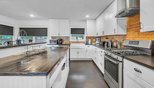 New-The Mod Poppy Large home 10 minutes from it all - Foto 4