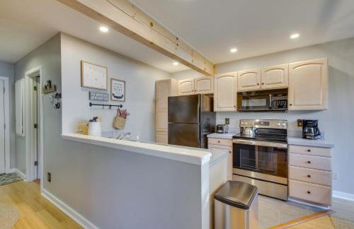 Serene Hideaway with Views, 1 Mi to Hike and Ski! - Foto 10