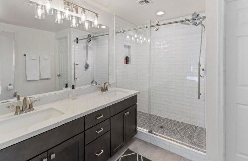 FLG Retreat - Modern Home with Mountain Views - Foto 10