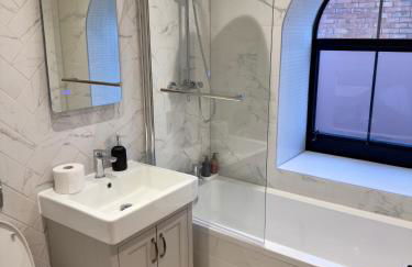 Fletcher - A Converted Church Luxe Apartment - Foto 7