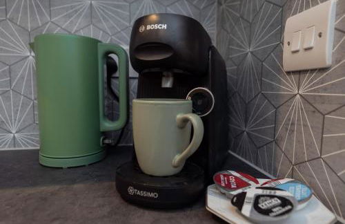 Modern house, sleeps up to 9 - Photo 17