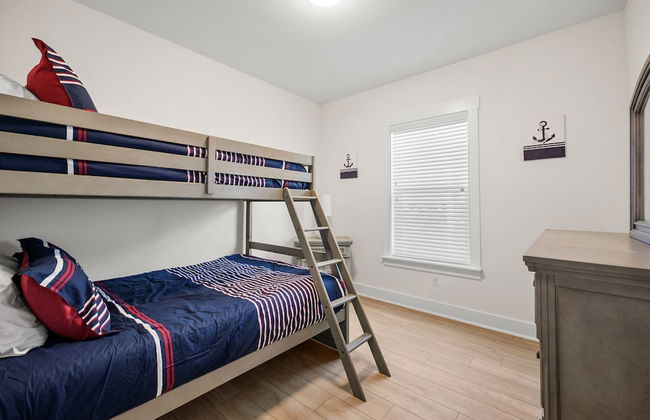 Beachside Beauty - Photo 2