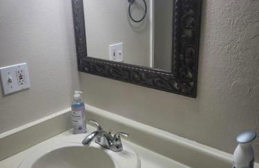 Rainbow Row - Two Private Units in Complex, near Mendenhall Glacier, Trails, and Conveniences! - Foto 52