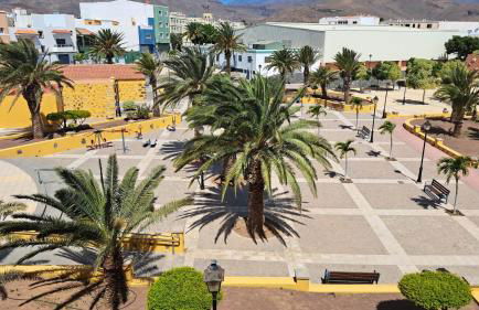 Melo Home Vecindario-Near AirPort-Elevator-Garage - Foto 36