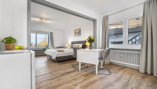 Apartment 21 - Photo 2