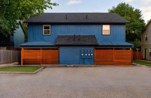 Posh & Serene 2BR w Private Patio - Foto 21