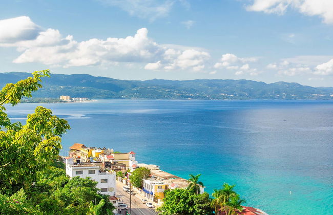Parasailing en Bahía Montego - Foto 1