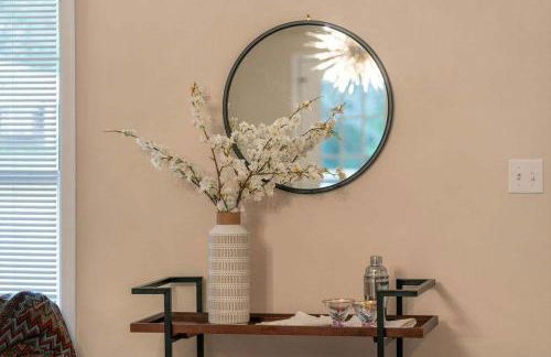 15 Min to UA Private Heated Pool Huge Yard Luxe Master - Foto 48