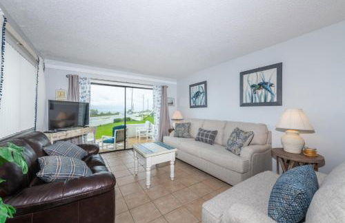 Lovely 2 Bedroom Beachfront Condo - Foto 15