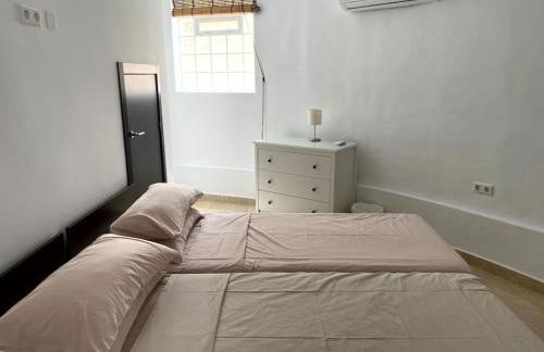 5 Bedroom, Luxury Villa - Heated Pool - Foto 19