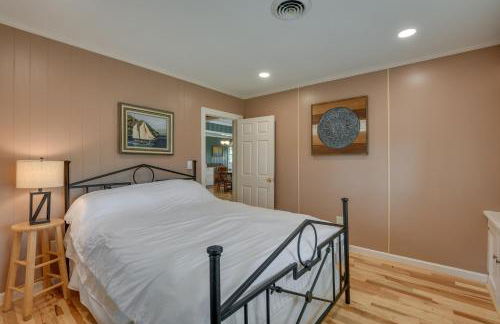 Waterfront Annapolis Home Fire Pit and Fishing Pier - Foto 11