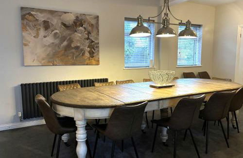 Large Luxury Home in Solihull - Sleeps 14 near NEC & BHX - Foto 15