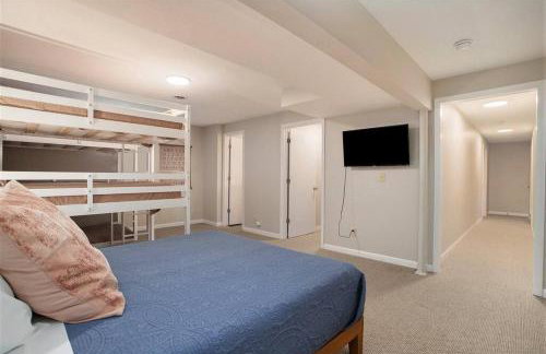 Smitten in da Mitten - 18 acres, Arcades, High Spd Web, Hot Tub, Pond! - Foto 20