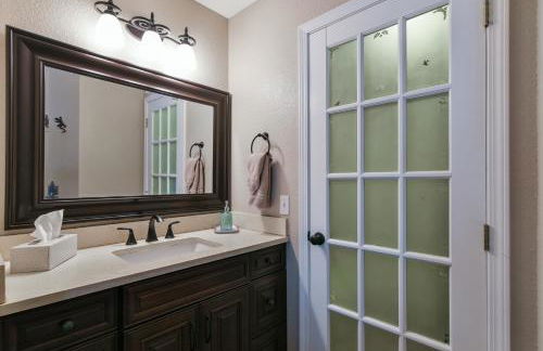 3BR Lake View Condo - Stairs Required - Close to Marina - Pool -FREE TICKETS INCLUDED - 700EP - Foto 19