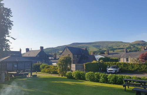 2 bed period cottage sleeps 4 in central Crickhowell - Photo 12