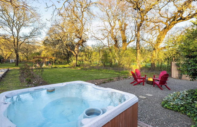 Valley of the Moon by Avantstay Tranquil Escape, Large Yard w/ Hot Tub & Fire Pit - Foto 5