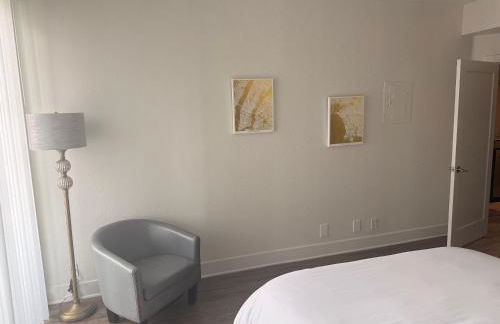 Villa Marina - AMAZING Modern, Spacious, Stylish 2 Master Suites in CENTRAL Marina Del Rey - Photo 30