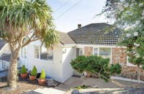 3 Bedroom Bungalow with great Sea Views, Private Hot Tub & Gardens - Foto 66