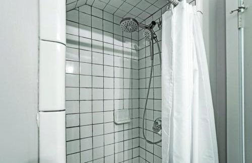 7 Bdrm, Pickleball, Bball, HotTub, FirePit, Golf! - Foto 57