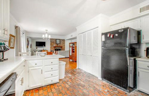 Relaxing, dog-friendly home with furnished patio, washer/dryer, WiFi, & AC - Foto 14