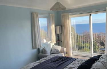 Stunning Charmouth Property with Bay views! - Photo 24