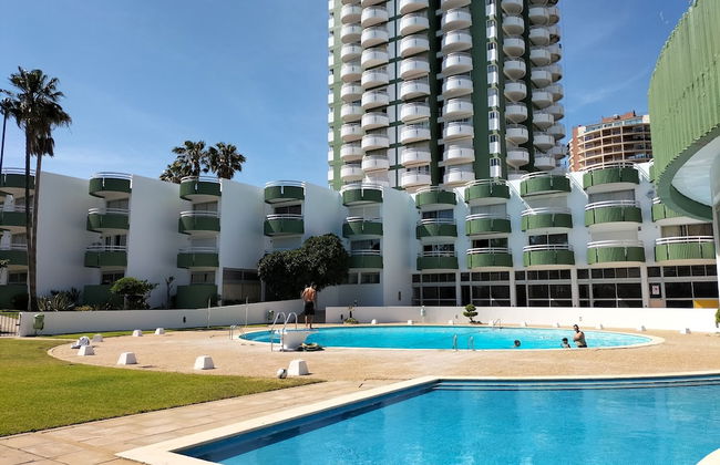 Amazing Green Tower 3 Castle Flat With Balcony - Photo 1
