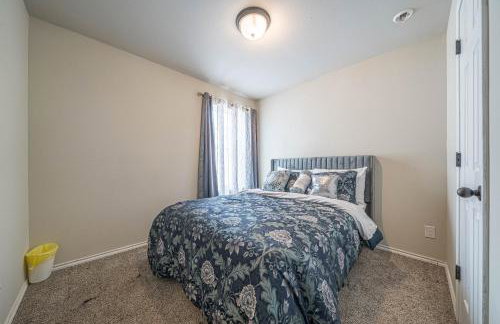 Gorgeous, Brand New 3 Bedrooms Home- Near SeaWorld & Lackland AFB - Foto 35