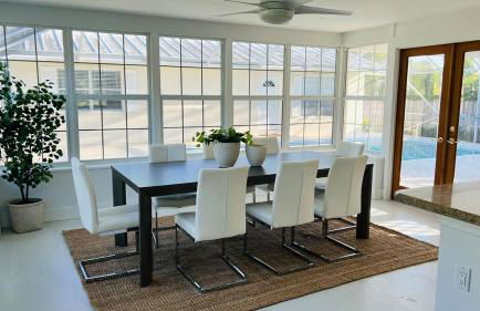 Remodeled Palm Haven Escape, Movie Room, Backyard - Foto 25