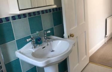 Ramblers, Burley, New Forest - Photo 11