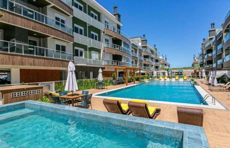 Apartamento em Condomínio Clube frente à praia do Campeche - Foto 40