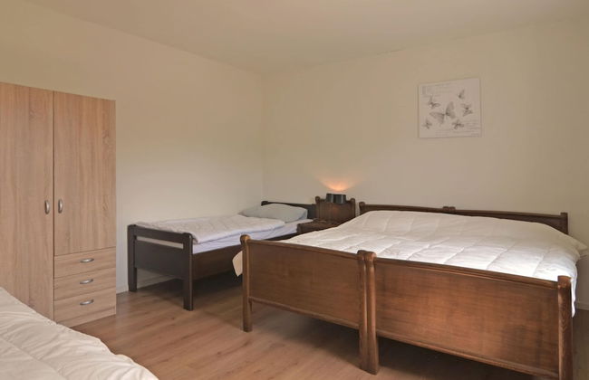 Lovely Group House near Winterberg with Private Sauna, Garden, & Terrace - Foto 3