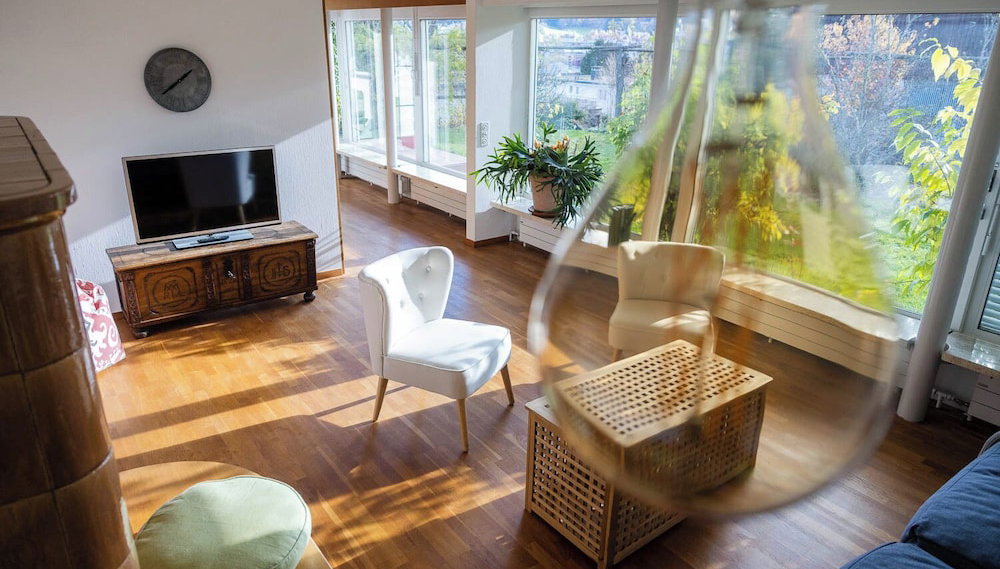 Luxury Apartment With Terrace and Garden Free Parking Smart TV etc - Foto 1, Profilbild