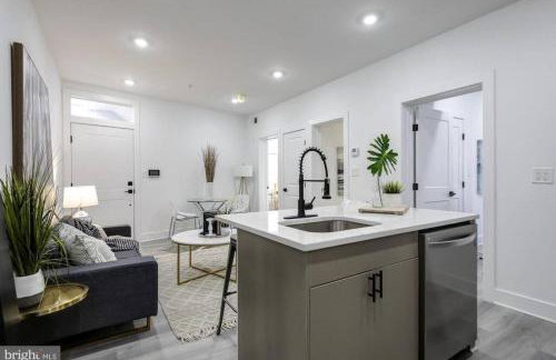 BrandNew Luxury Capitol Hill APT! Near Free Trolly - Foto 3