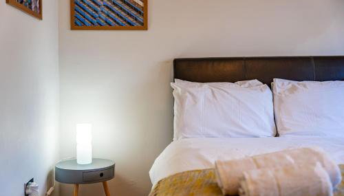 Nancy's 3 bedroom house near Heathrow Airport - Foto 2