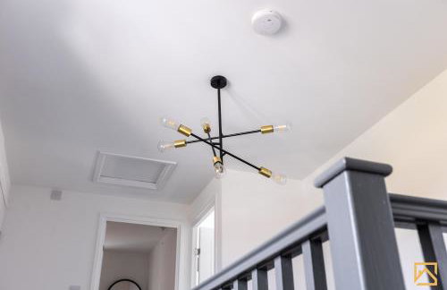 Cosy 5 bedroom house - Central By Valore Property Services - Photo 18