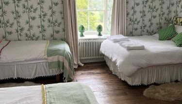 The Pink House - Photo 3