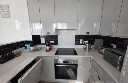 3 Bedroom apartment from F&A properties - Foto 30