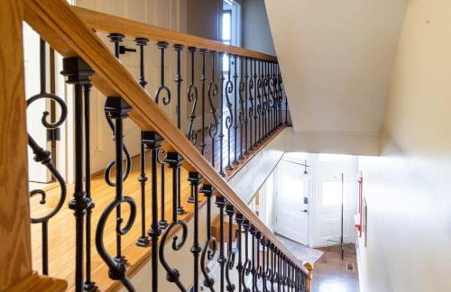 The Lady Emma Lafayette Park with Bowling ABODEbucks - Foto 25