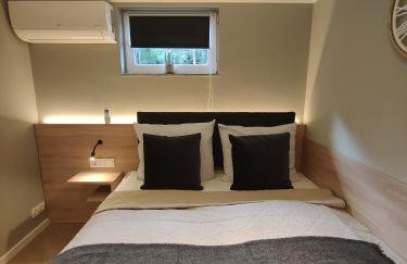 Five Studios - Premium Rooms with King Size Bed, Kitchen, AC, close to Ramstein Air Base - Foto 12