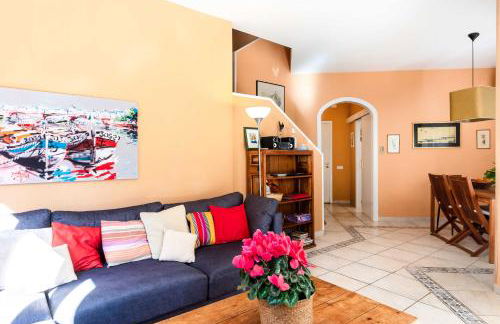 Villa Familiar c/Piscina + Wifi y Parking Gratis by Sunset Rentals (Bonmont) - Foto 4