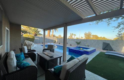 Las Vegas-Henderson, Nevada-Luxury Dream Home, Private Pool & Spa, sleeps 16 - Foto 48