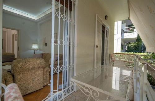 Retro 2-Bdrm House Near Metro in Heraklion by ΜΡS - Foto 11