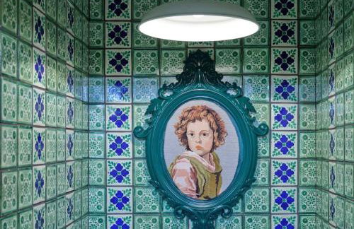 Ty Pandy Eclectic Luxury Family cottage Sleeps 8 adults and 2 children - Photo 10