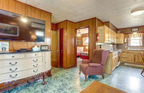 Walk to Greers Ferry Lake! Home with Dock Access - Foto 8