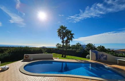 Villa with beautiful see views & spacious garden - Foto 5