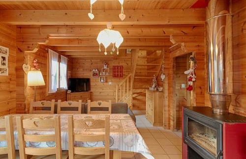 Chalet avec Jacuzzi et Piscine, déco soignée esprit cocooning - Foto 16