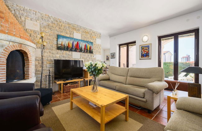 Villa in Visnjan With Private Heated Pool - Photo 13