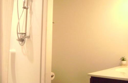 Brand new duplex - Photo 22